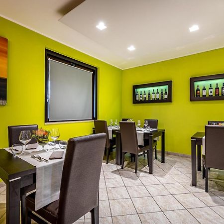 Residence Arianna Rosia Bagian luar foto