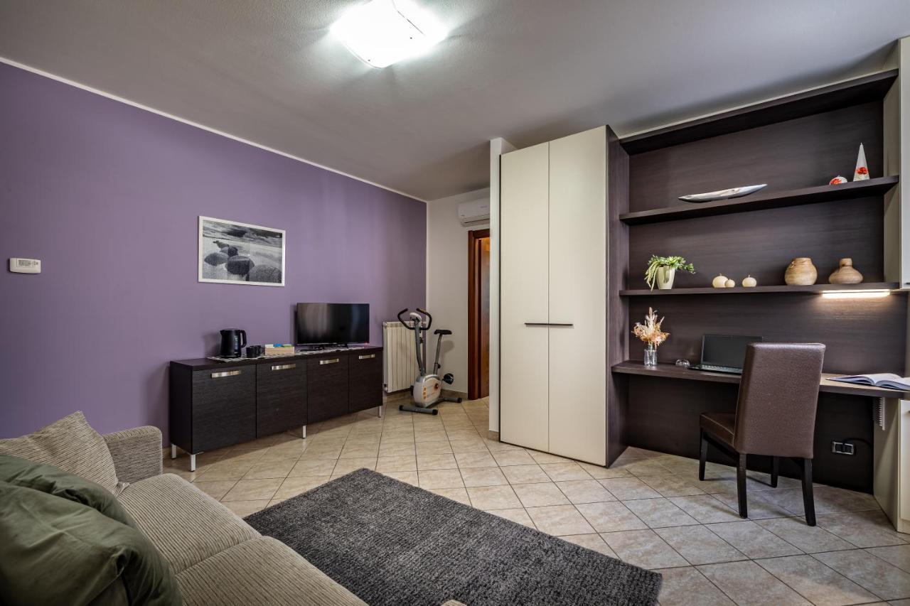 Residence Arianna Rosia Bagian luar foto