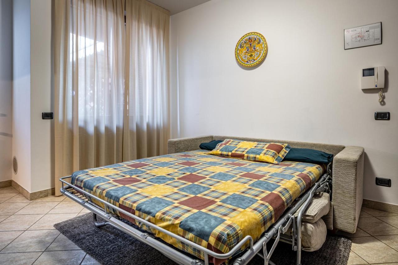 Residence Arianna Rosia Bagian luar foto