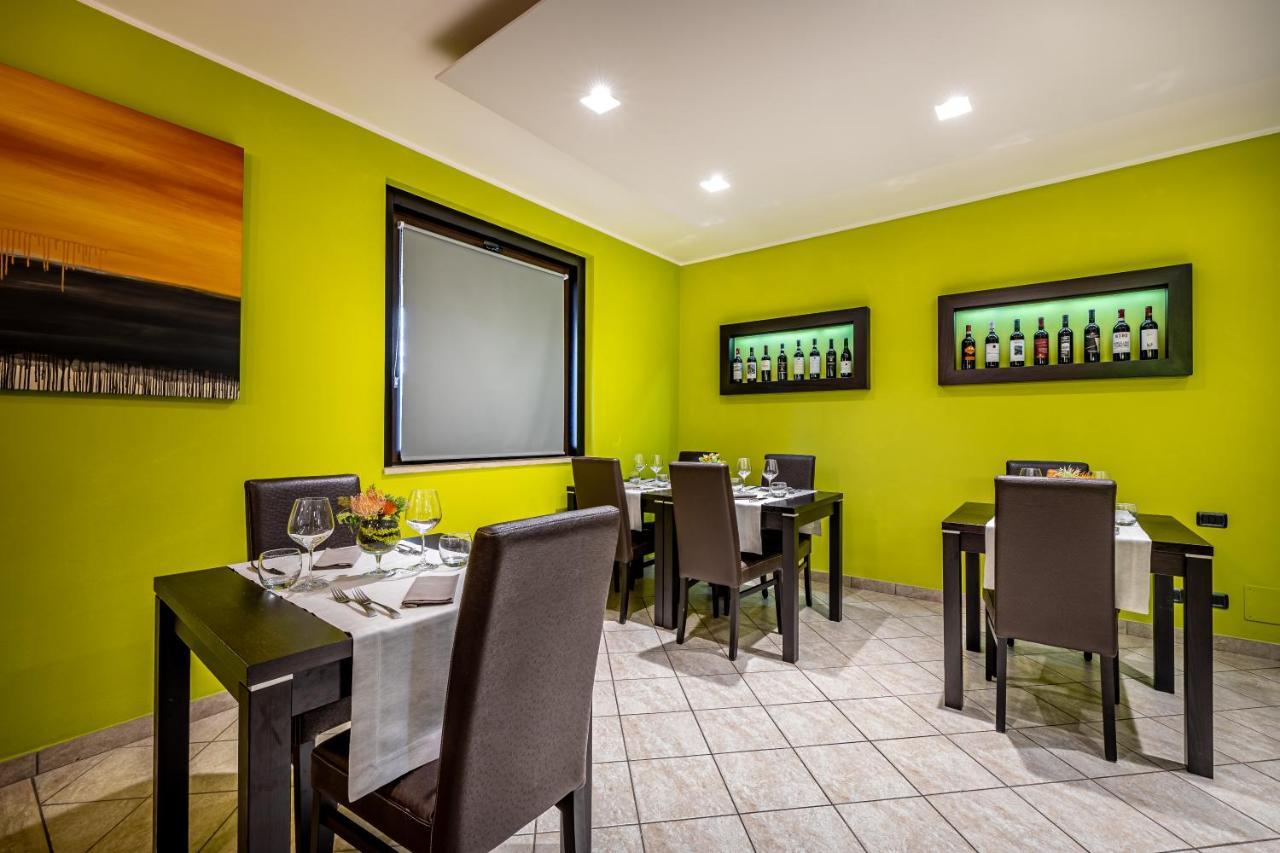 Residence Arianna Rosia Bagian luar foto